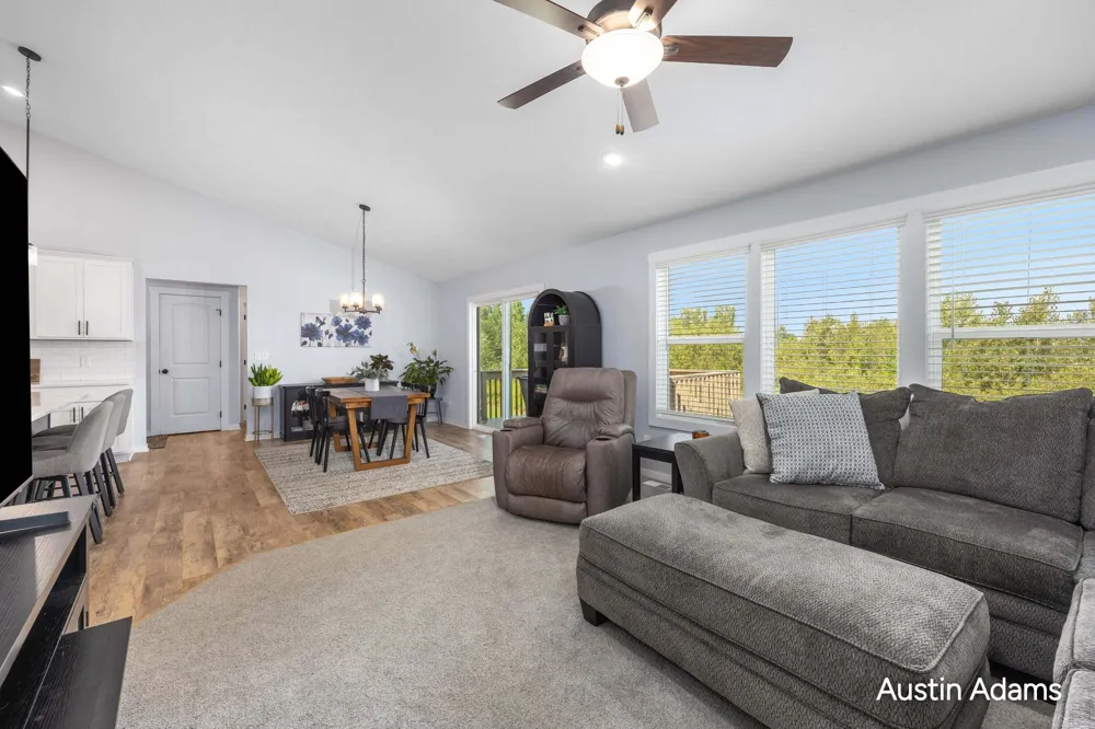 7713 Hawkin Street Allendale, MI 49401