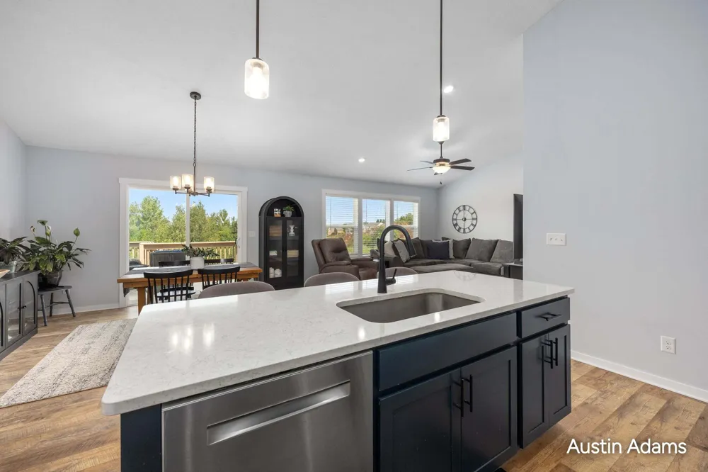 7713 Hawkin Street Allendale, MI 49401