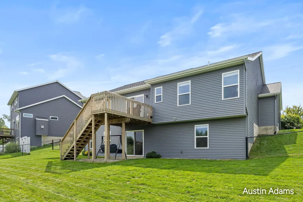 7713 Hawkin Street Allendale, MI 49401