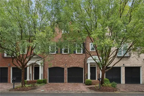 3313 Buckhead Forest Mews NE