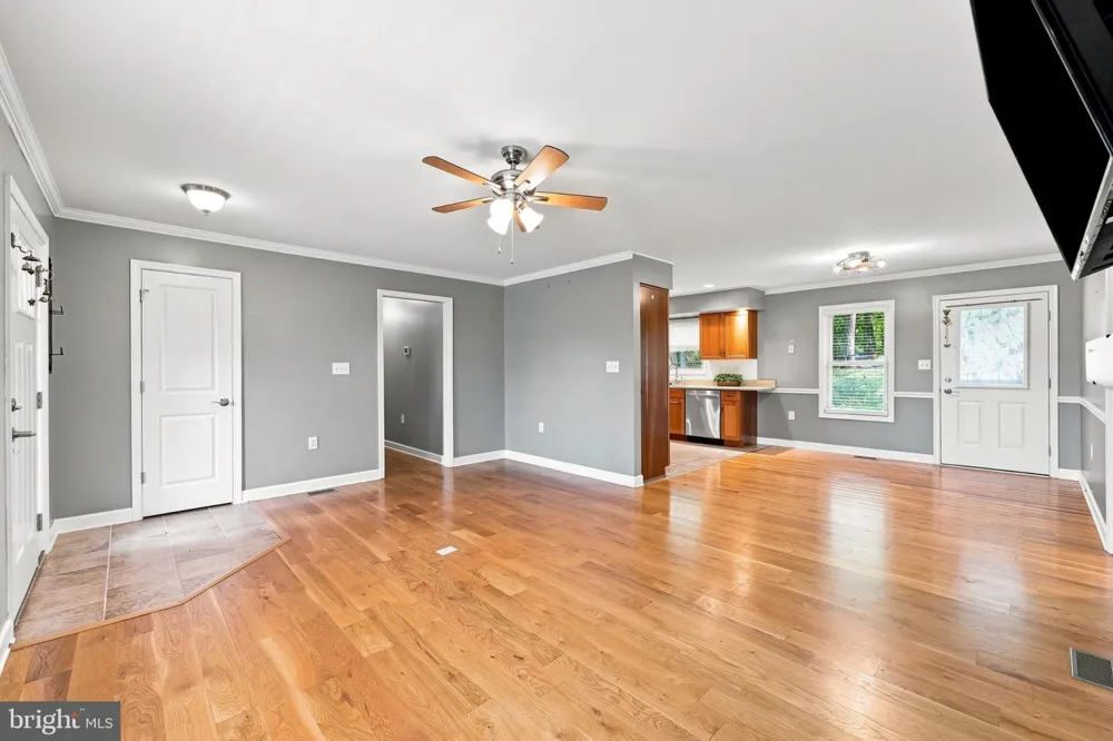 1960 SILER ROAD Winchester, VA 22603