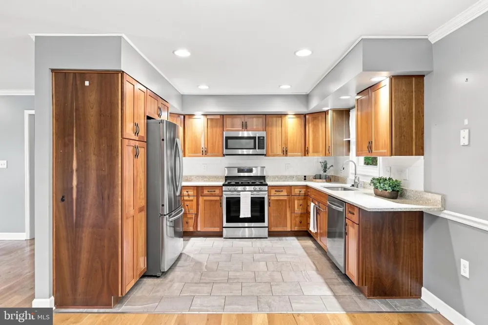 1960 SILER ROAD Winchester, VA 22603