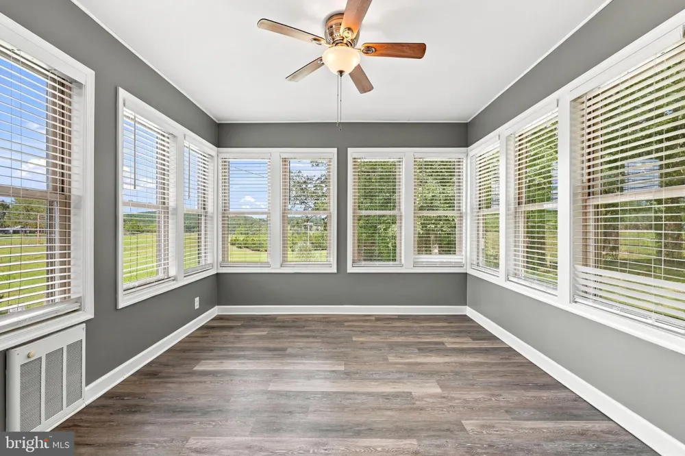 1960 SILER ROAD Winchester, VA 22603