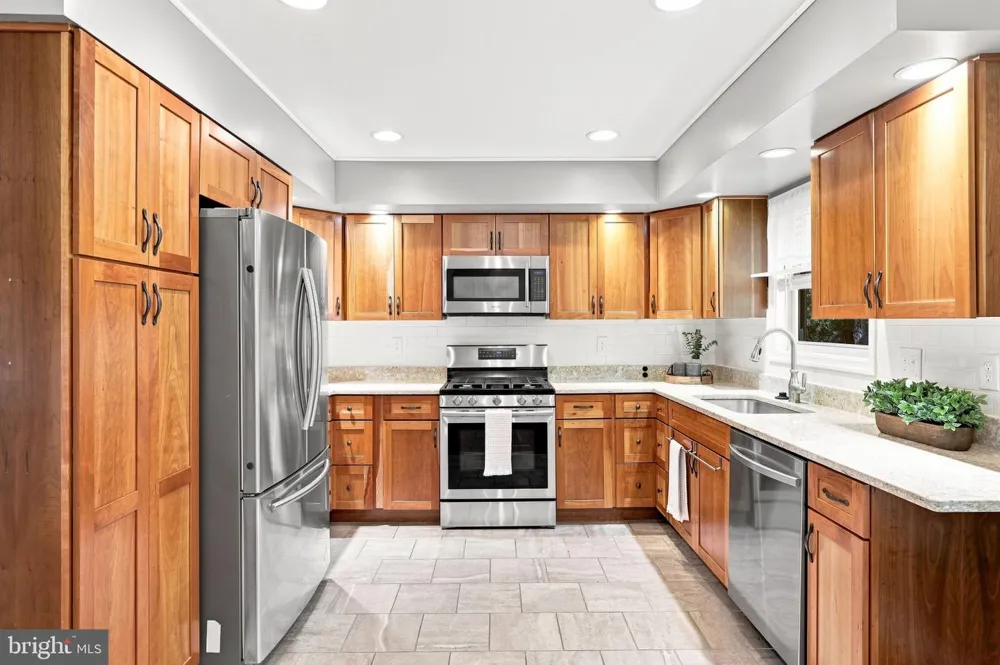 1960 SILER ROAD Winchester, VA 22603