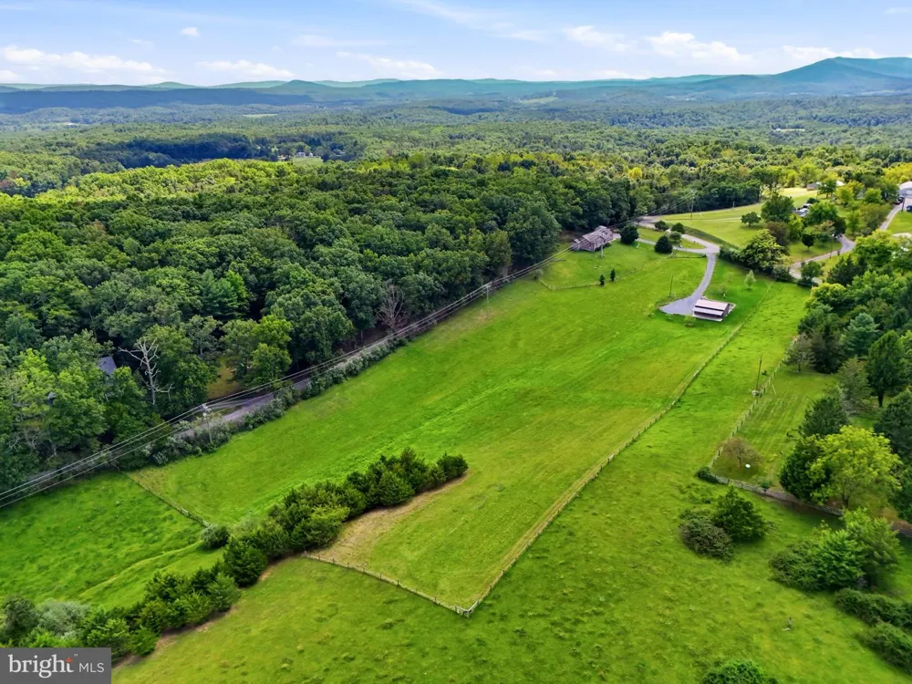1960 SILER ROAD Winchester, VA 22603