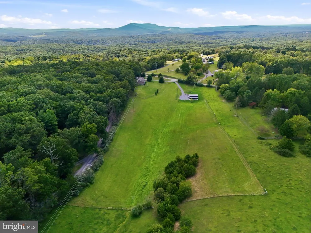 1960 SILER ROAD Winchester, VA 22603