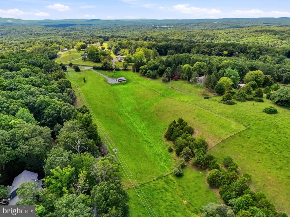 1960 SILER ROAD Winchester, VA 22603