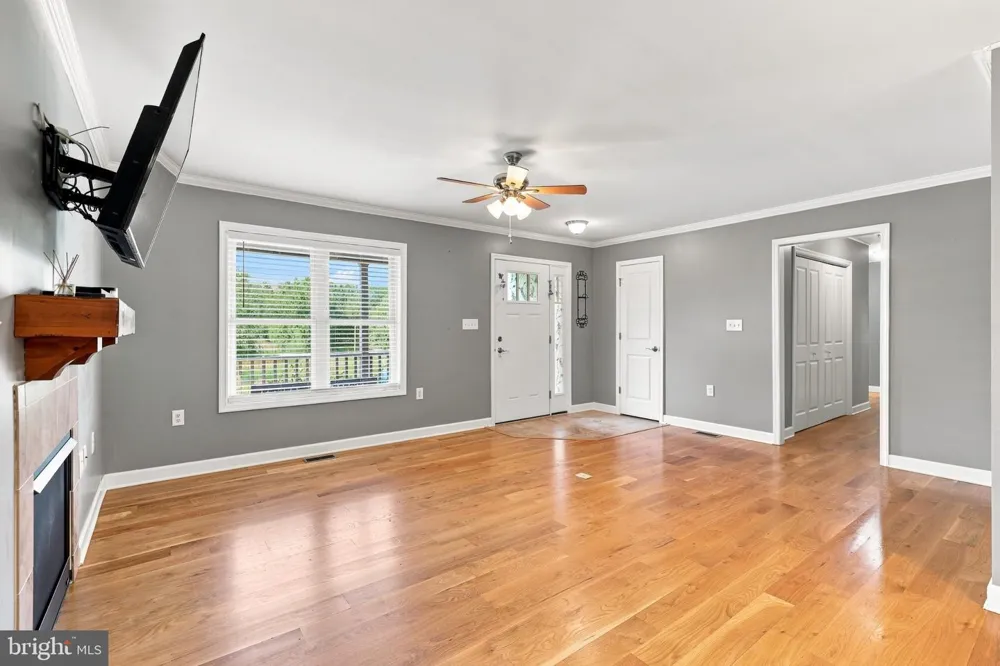 1960 SILER ROAD Winchester, VA 22603
