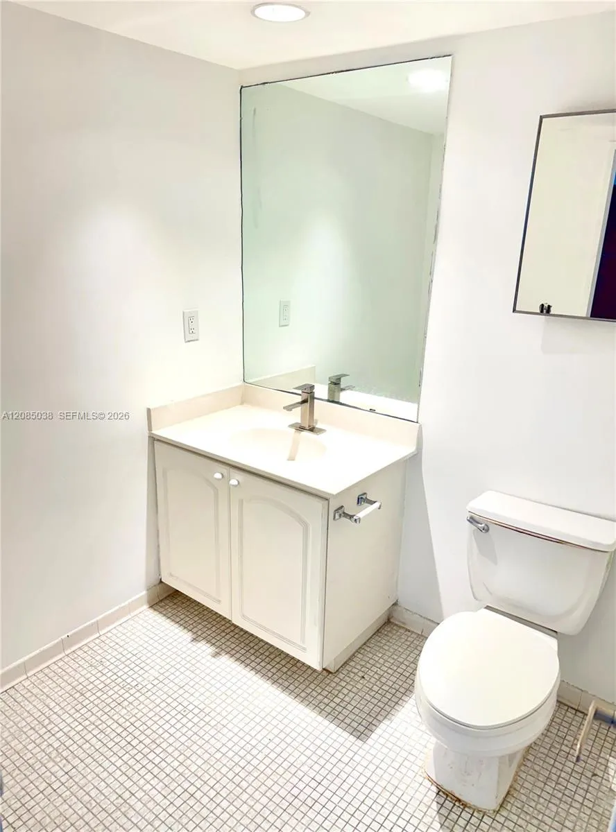 3901 S Ocean Dr #11L Hollywood, FL 33019