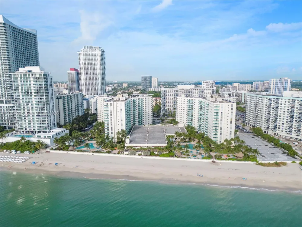 3901 S Ocean Dr #11L Hollywood, FL 33019