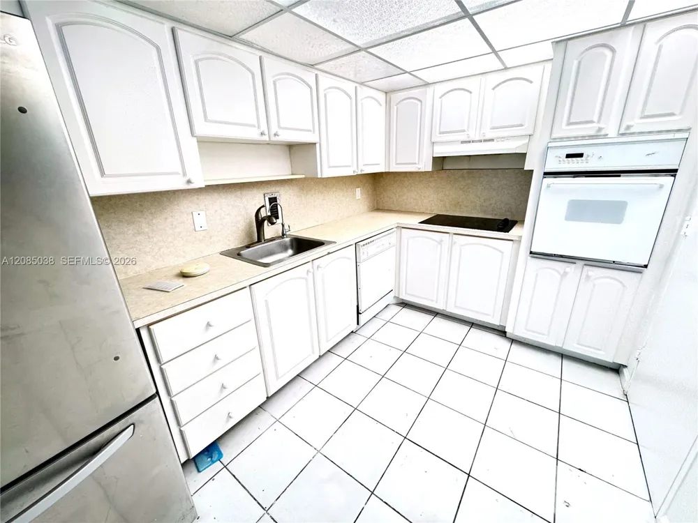 3901 S Ocean Dr #11L Hollywood, FL 33019