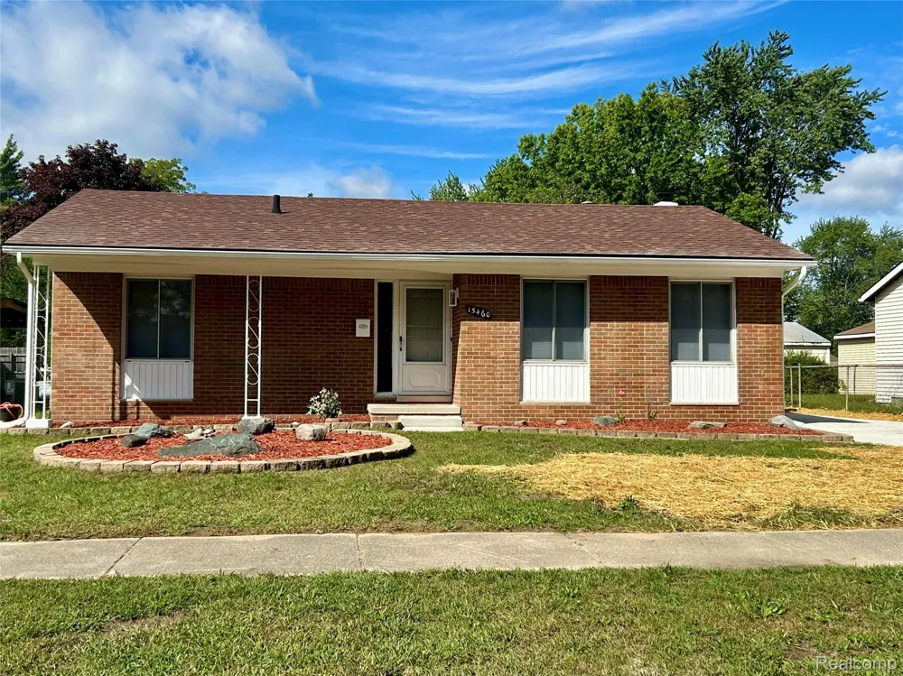 15460 Collins Street Romulus City, MI 48174