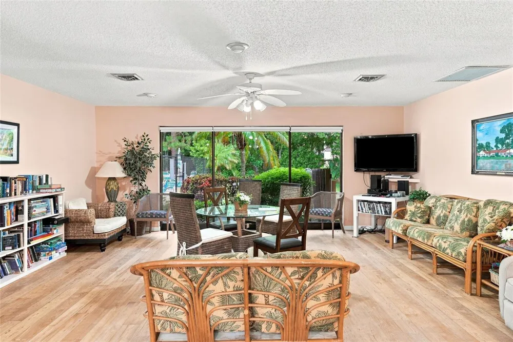 9769 86TH AVENUE #9769 Seminole, FL 33777
