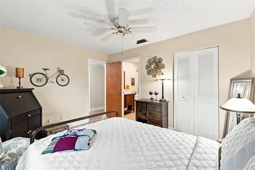 9769 86TH AVENUE #9769 Seminole, FL 33777