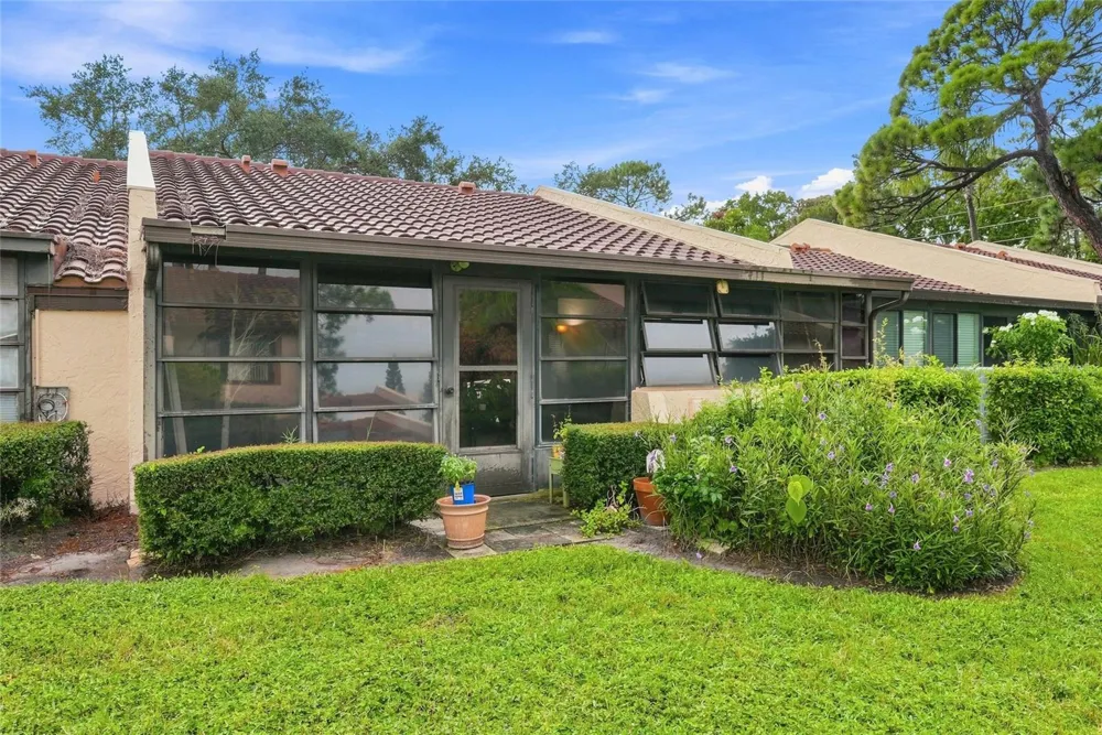9769 86TH AVENUE #9769 Seminole, FL 33777