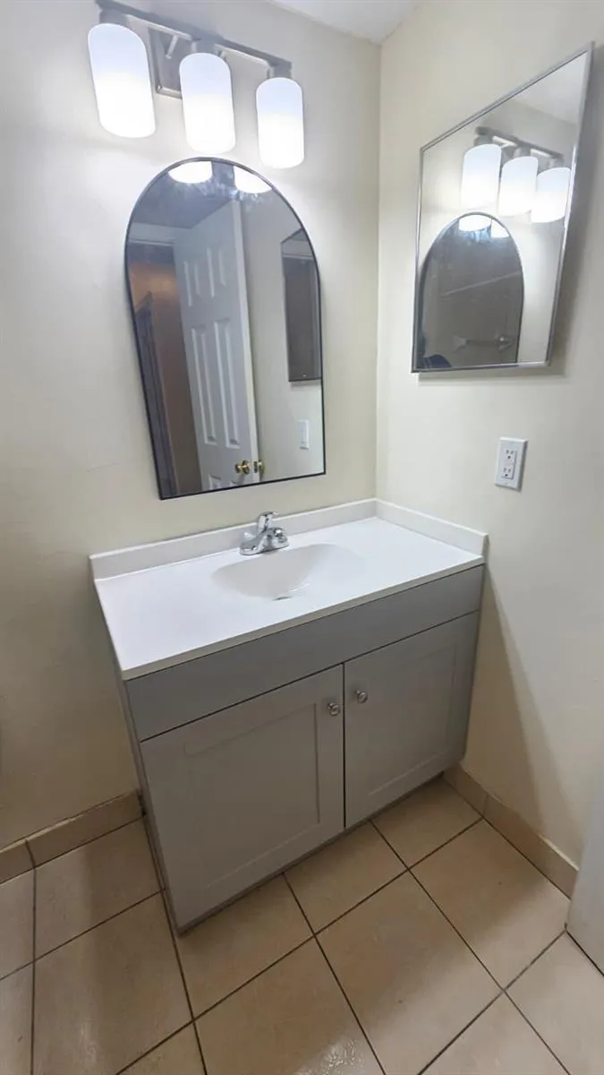 8801 W Sample Road #11 Coral Springs, FL 33065