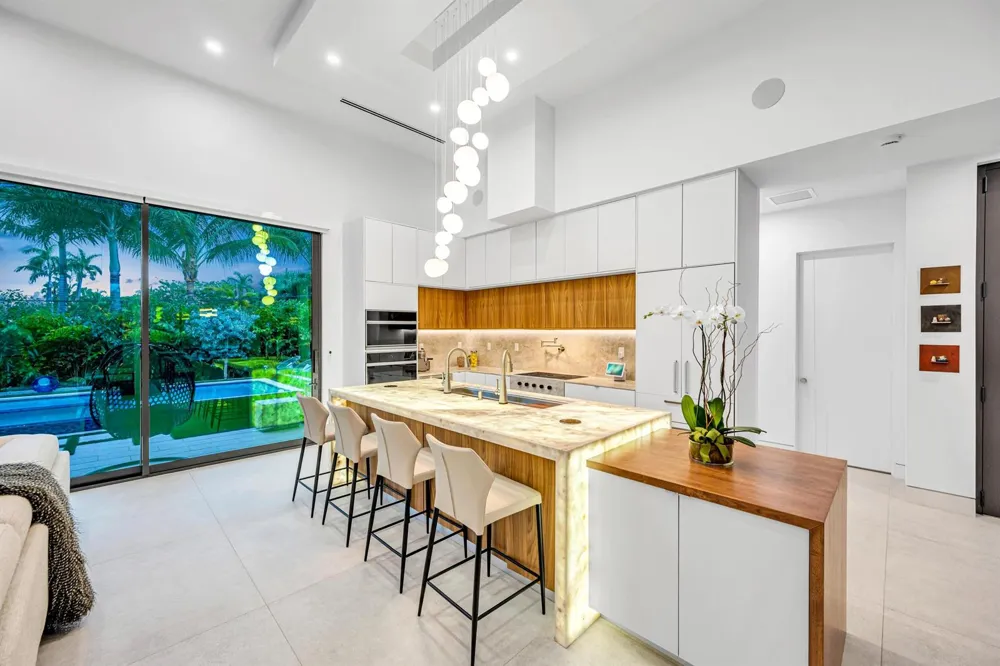 215 NE 28TH COURT Wilton Manors, FL 33334