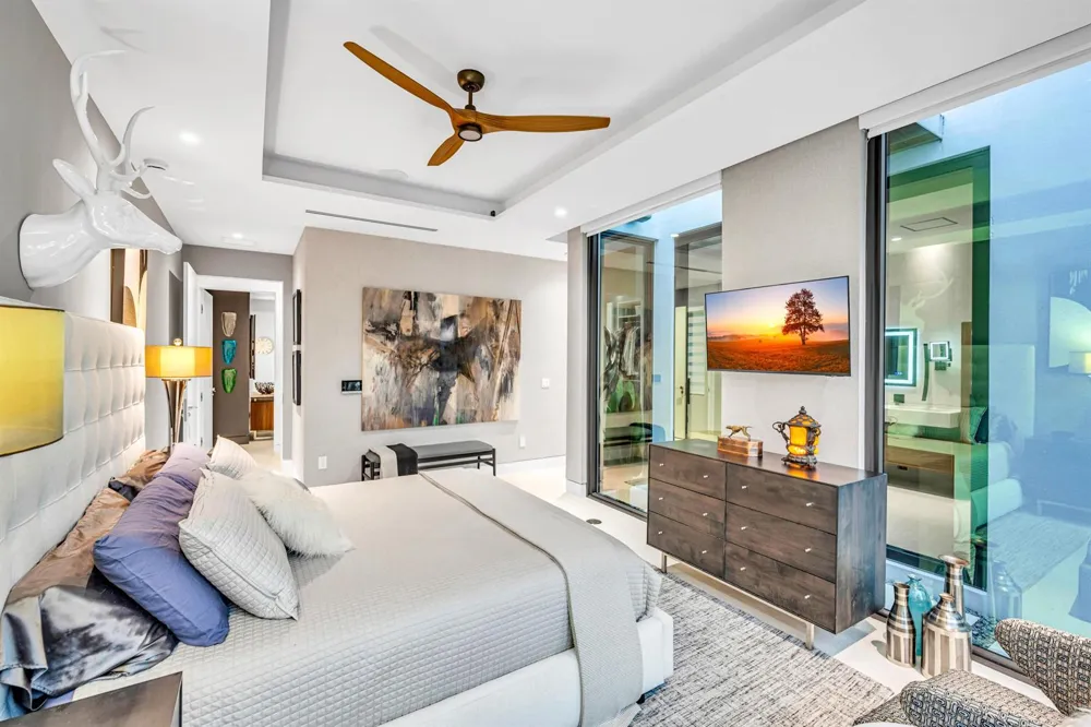 215 NE 28TH COURT Wilton Manors, FL 33334