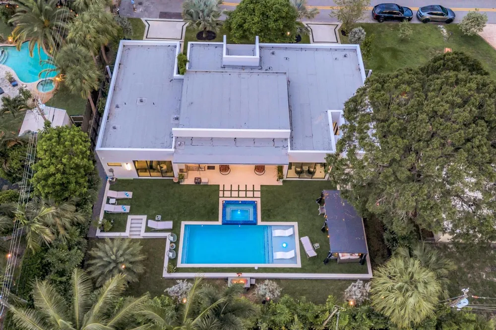 215 NE 28TH COURT Wilton Manors, FL 33334