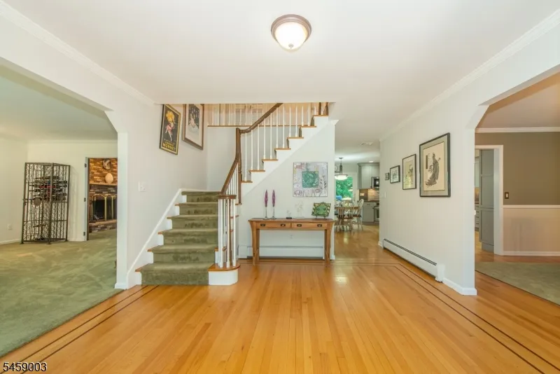 10 Weiss Dr Montville, NJ 07082