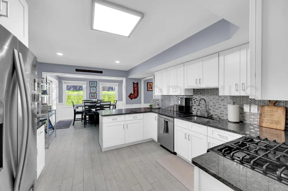 12 Yellowstone Lane Howell, NJ 07731