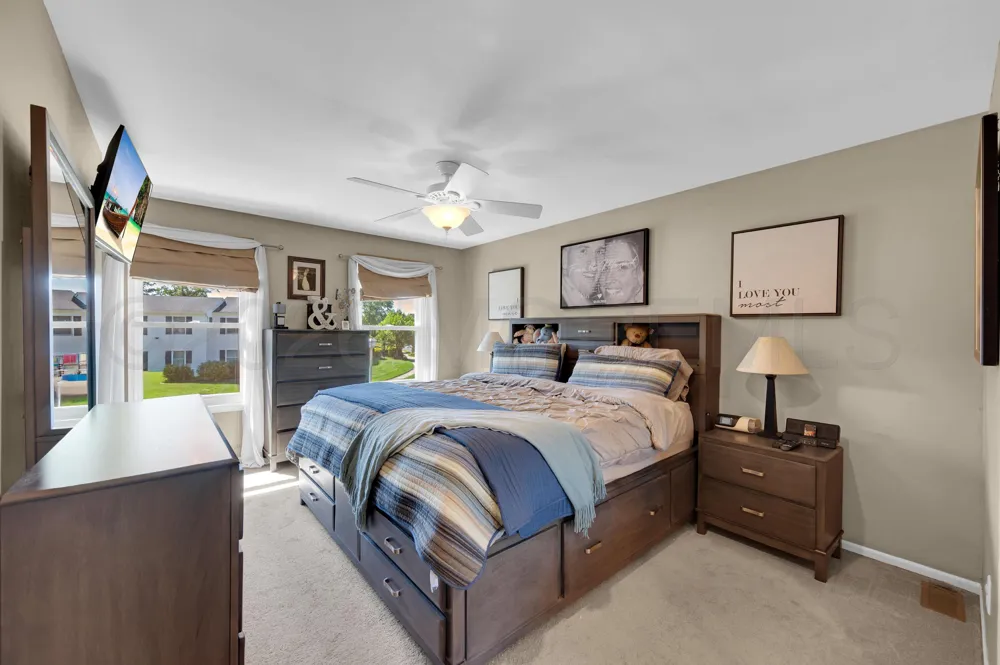 12 Yellowstone Lane Howell, NJ 07731