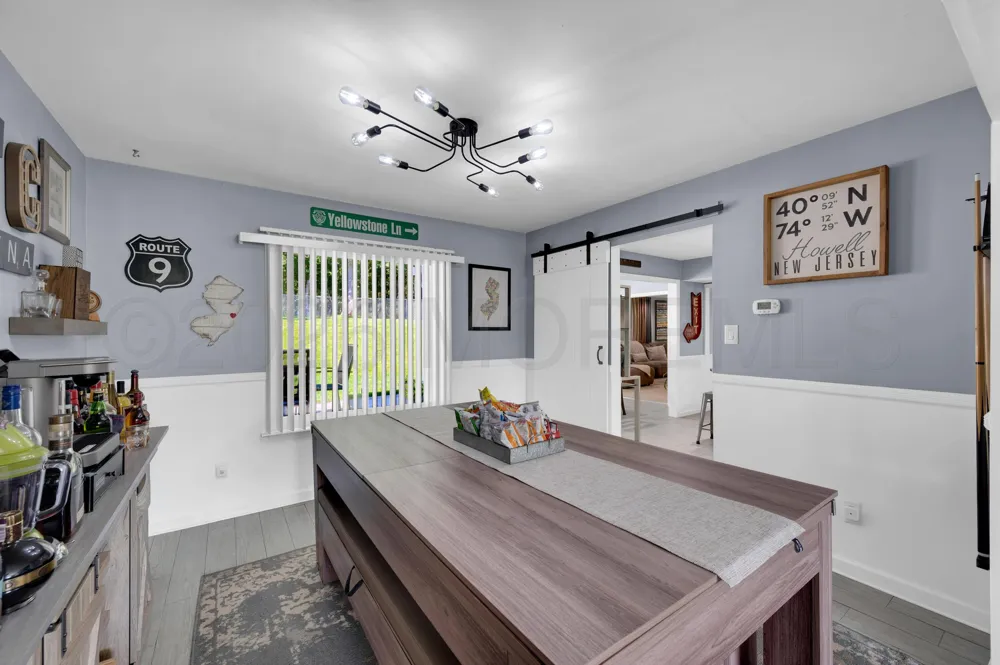 12 Yellowstone Lane Howell, NJ 07731