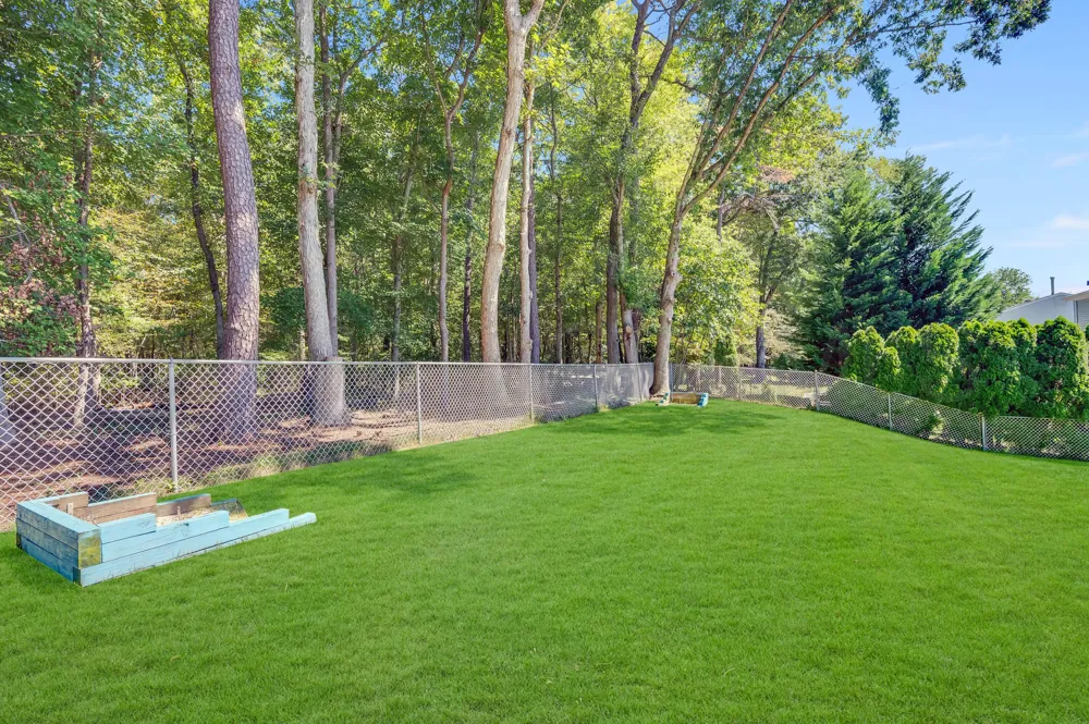 12 Yellowstone Lane Howell, NJ 07731
