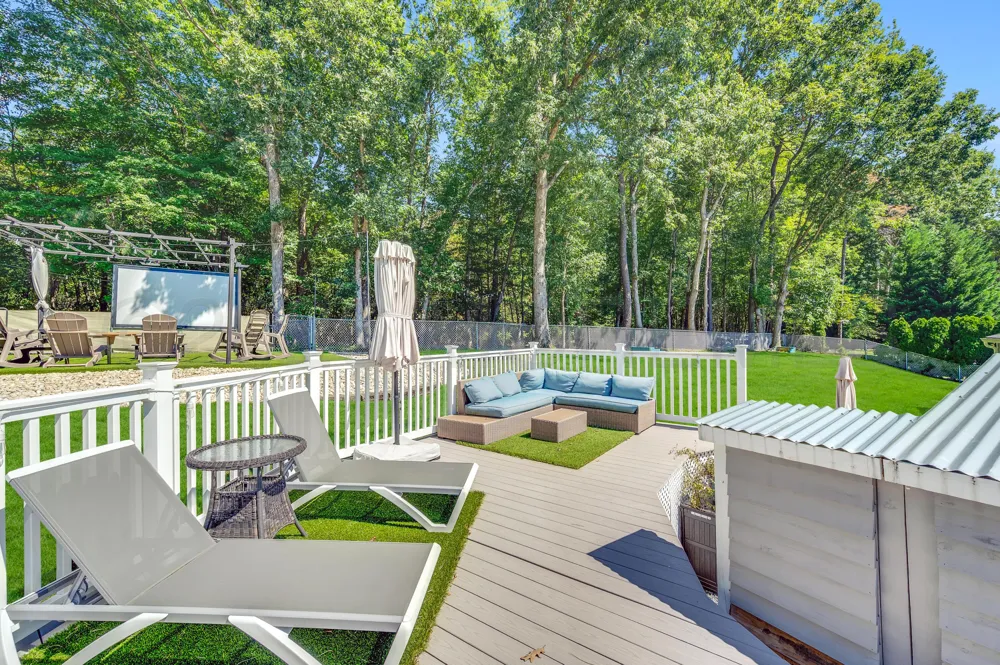12 Yellowstone Lane Howell, NJ 07731