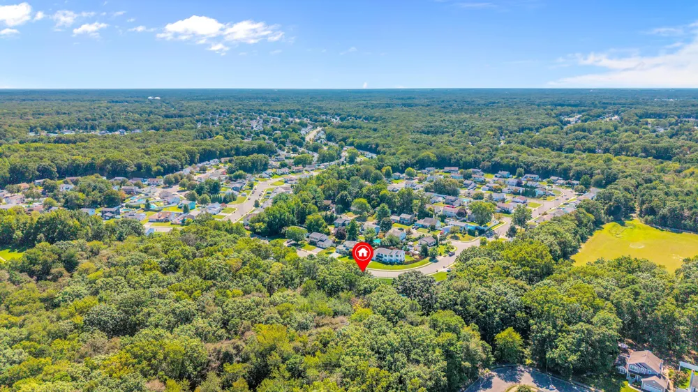 12 Yellowstone Lane Howell, NJ 07731