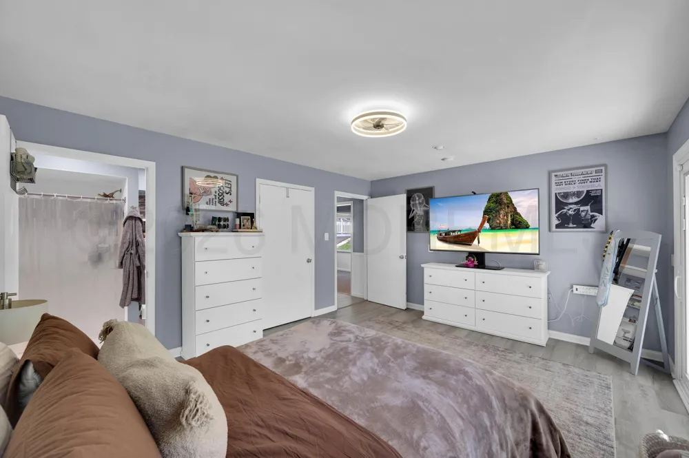 12 Yellowstone Lane Howell, NJ 07731