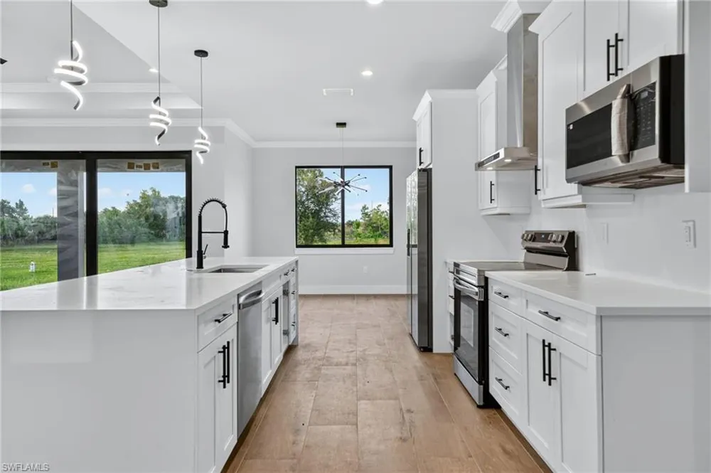 3261 31ST AVENUE NE Naples, FL 34120