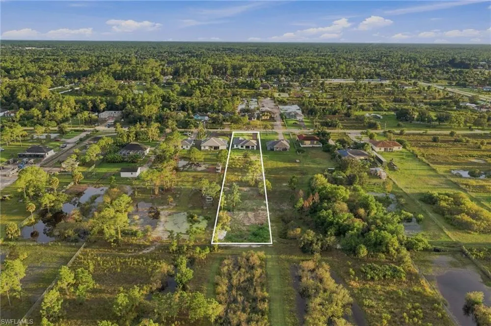 3261 31ST AVENUE NE Naples, FL 34120