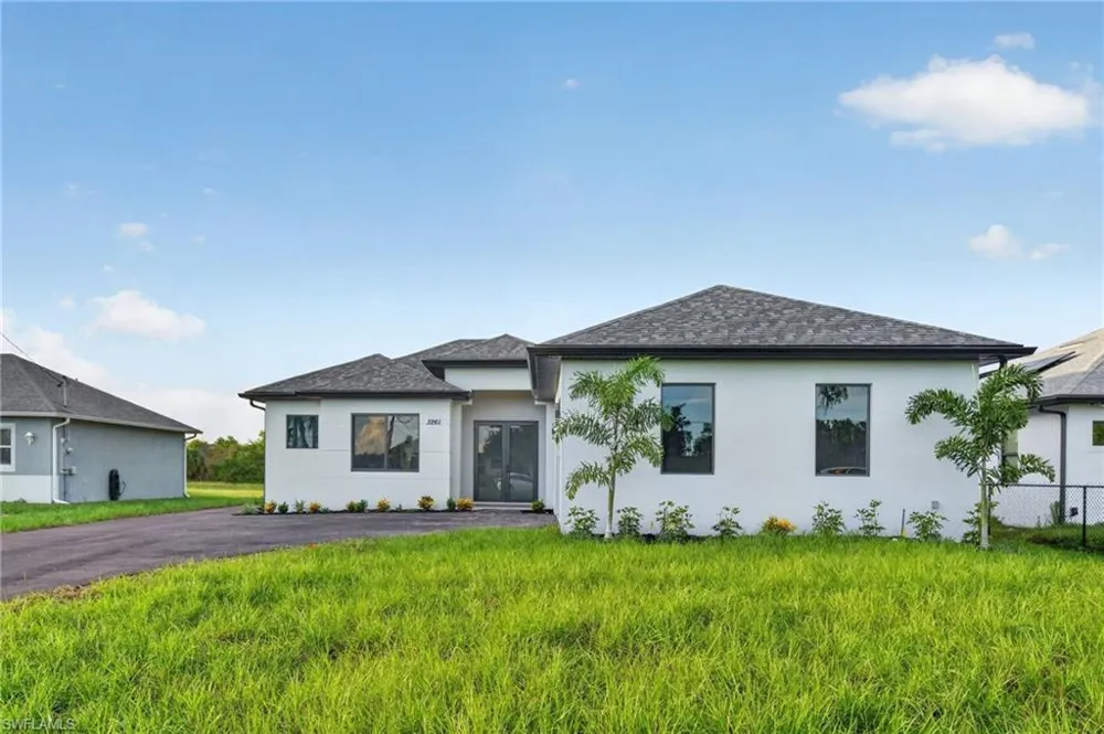 3261 31ST AVENUE NE Naples, FL 34120