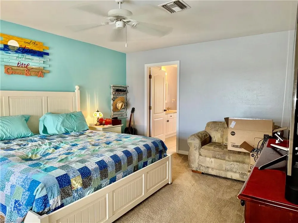 2133 NE 19th Place Cape Coral, FL 33909