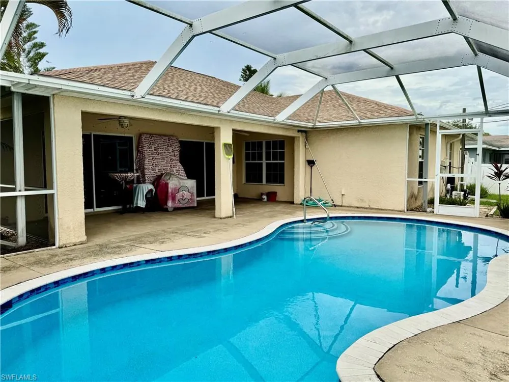 2133 NE 19th Place Cape Coral, FL 33909