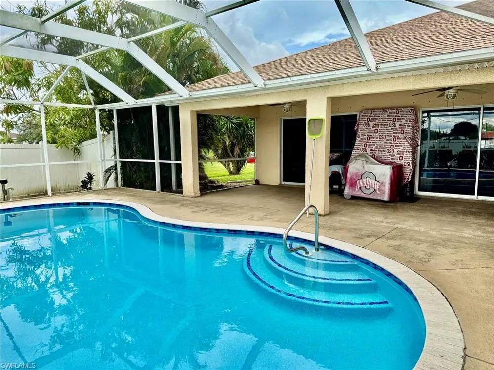 2133 NE 19th Place Cape Coral, FL 33909