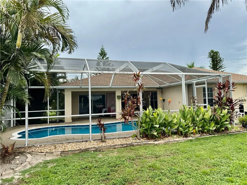 2133 NE 19th Place Cape Coral, FL 33909