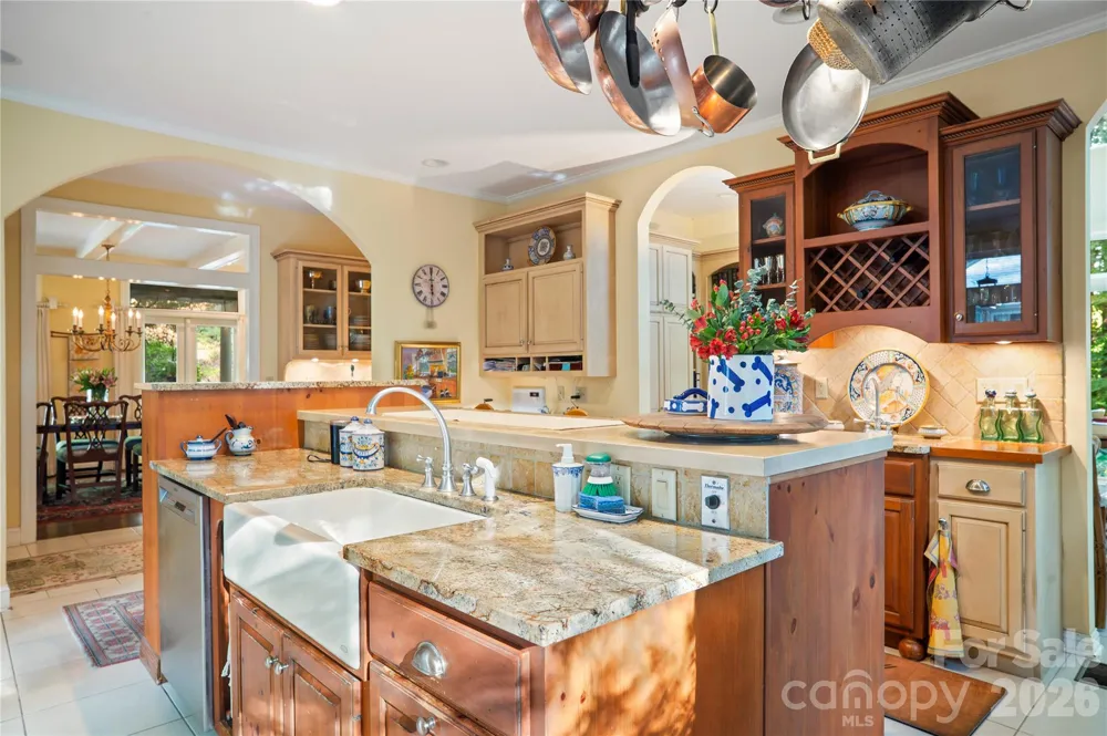 4 Citadel Lane Hendersonville, NC 28739