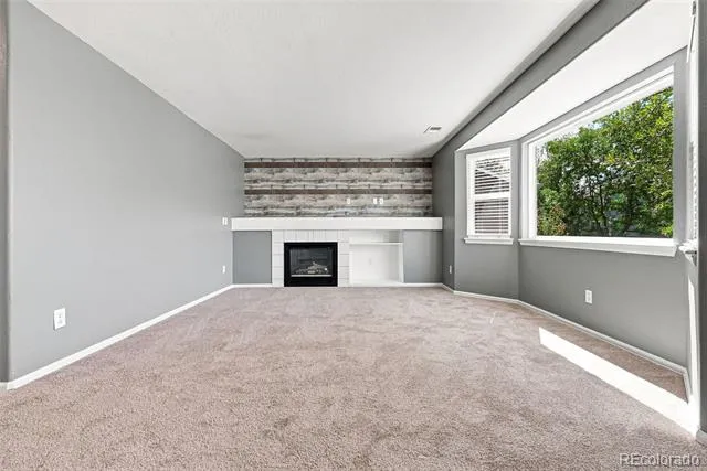 5307 S Liverpool Way Centennial, CO 80015