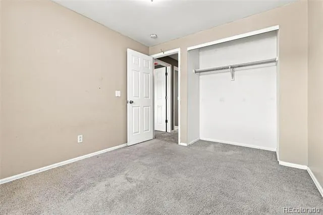 5307 S Liverpool Way Centennial, CO 80015