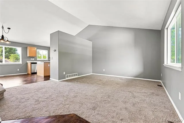 5307 S Liverpool Way Centennial, CO 80015