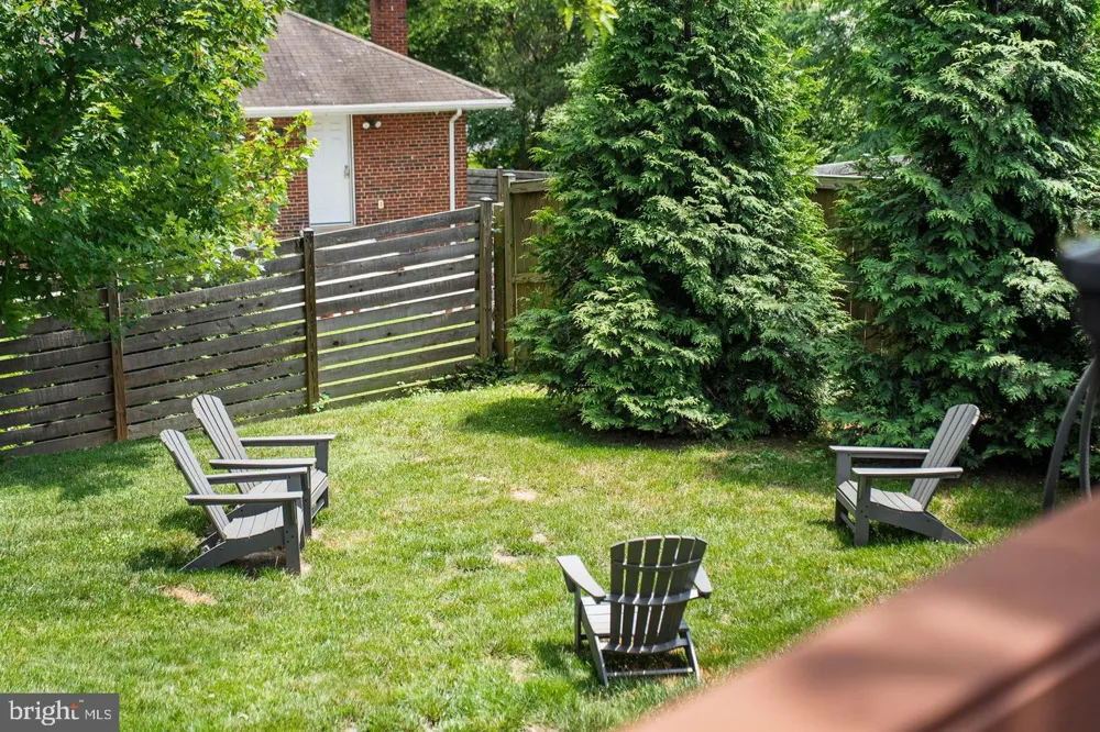 2305 PEGGY LANE Silver Spring, MD 20910