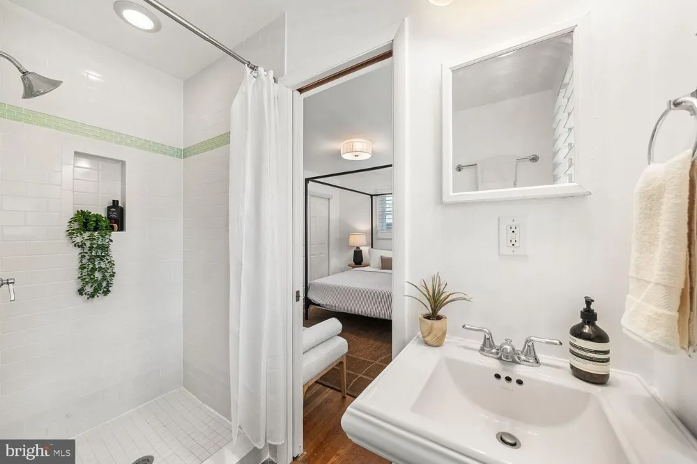 2305 PEGGY LANE Silver Spring, MD 20910