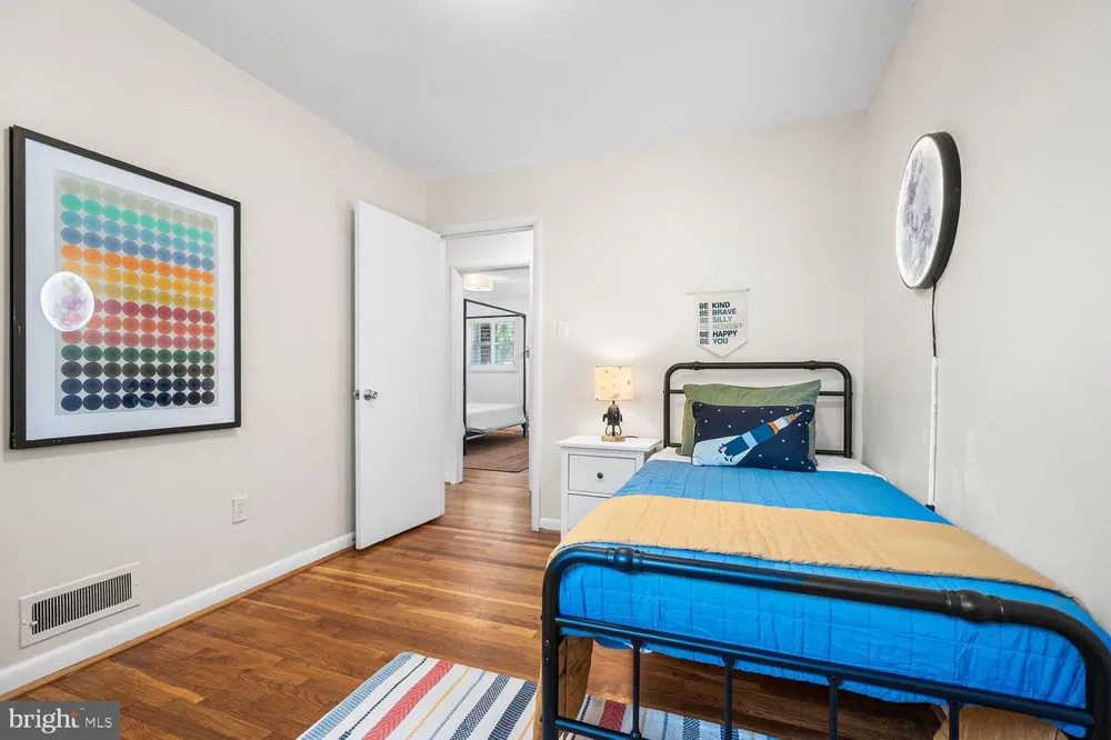 2305 PEGGY LANE Silver Spring, MD 20910