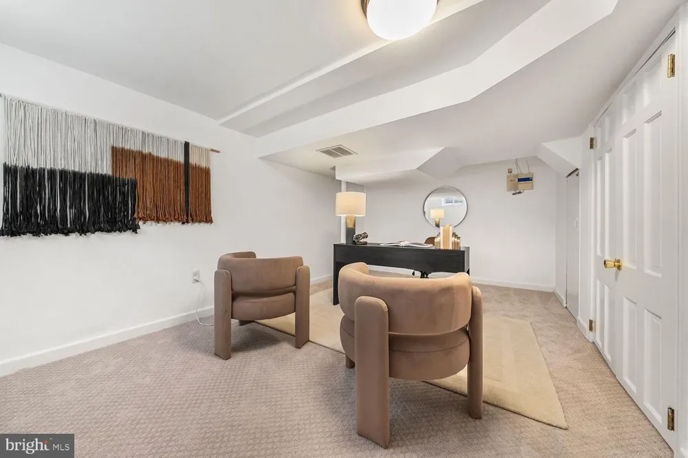 2305 PEGGY LANE Silver Spring, MD 20910