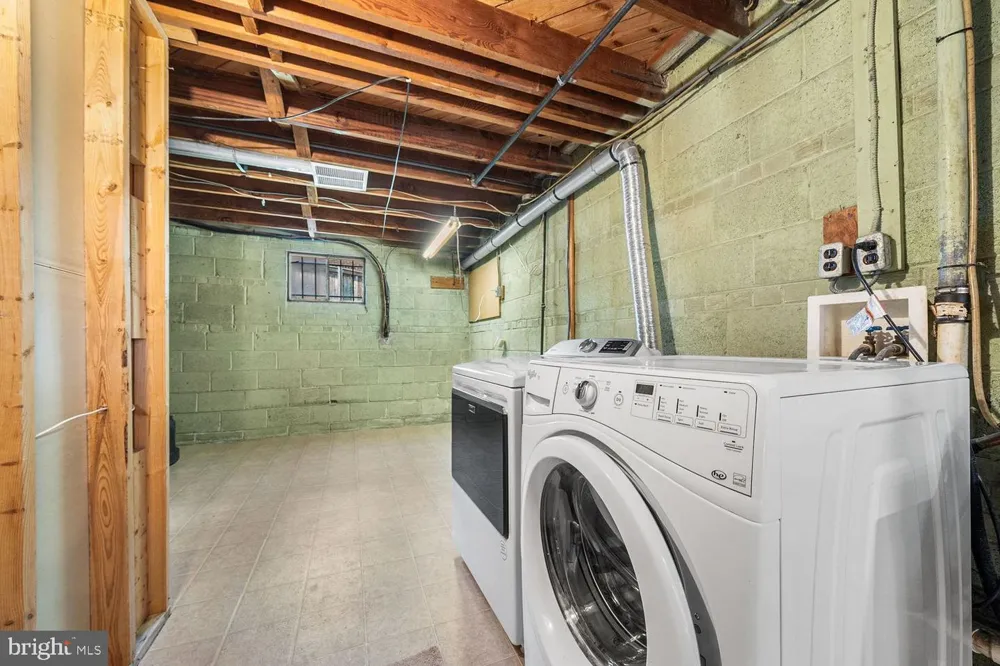 2305 PEGGY LANE Silver Spring, MD 20910