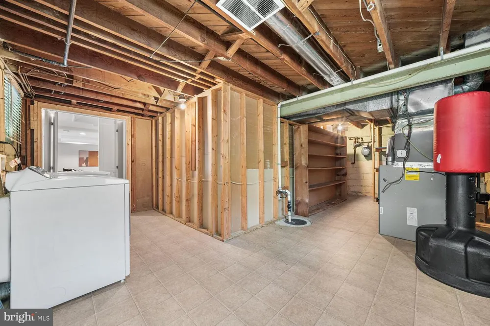 2305 PEGGY LANE Silver Spring, MD 20910
