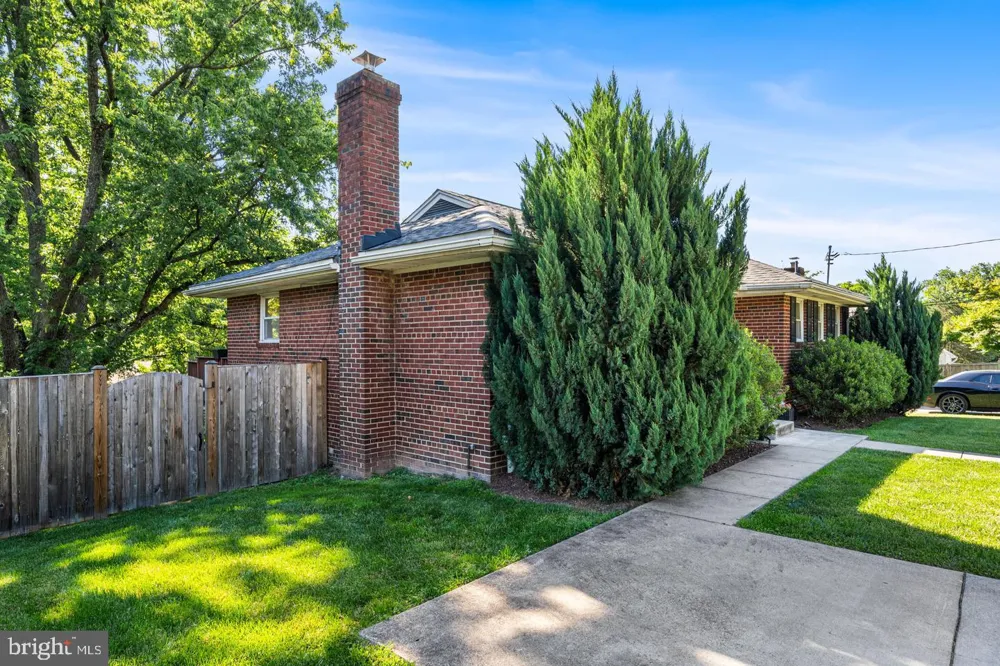 2305 PEGGY LANE Silver Spring, MD 20910