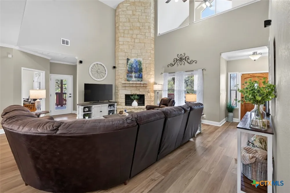 138 Canyon Creek Canyon Lake, TX 78133